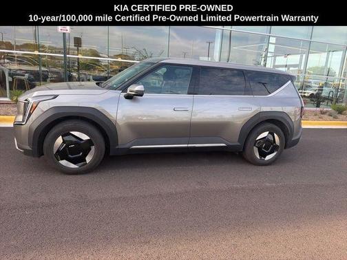 Pebble Gray 2024 Kia EV9 Light Long Range