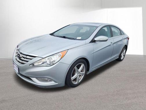 2011 Hyundai SONATA Limited