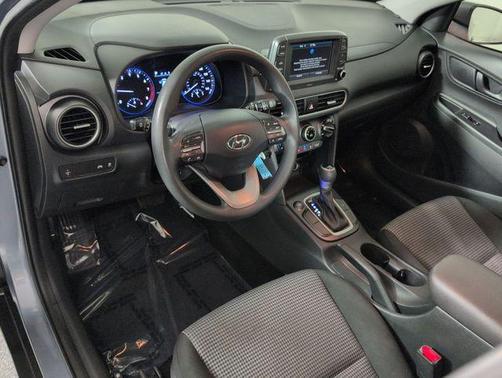 2020 Hyundai KONA SE