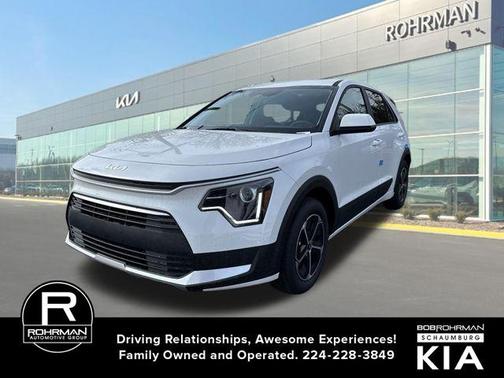 Snow White Pearl 2026 Kia Niro LX