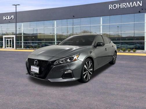 Gun Metallic 2019 Nissan Altima 2.5 SR