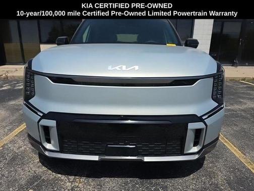 Ivory Silver 2024 Kia EV9 GT-Line