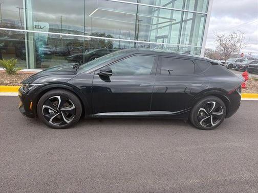 Aurora Black Pearl 2024 Kia EV6 GT-Line