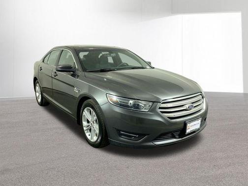 2016 Ford Taurus SEL