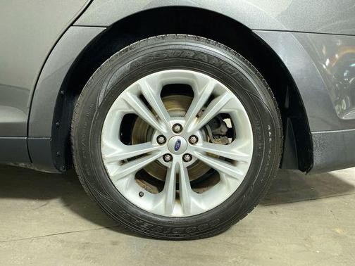 2016 Ford Taurus SEL