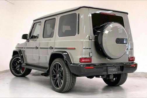 MANUFAKTUR Arabian Grey 2025 Mercedes-Benz AMG G 63 G 63 AMG