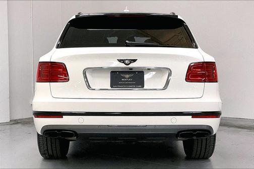 Glacier White 2019 Bentley Bentayga V8