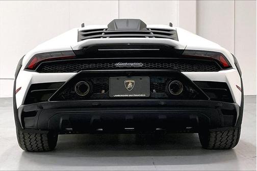 2024 Lamborghini Huracan Sterrato Base
