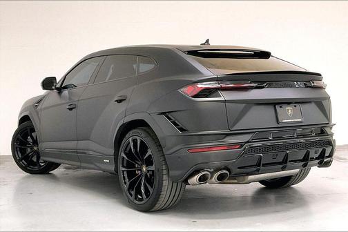 2024 Lamborghini Urus S