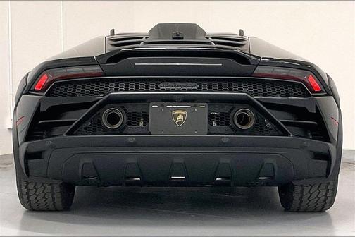 2024 Lamborghini Huracan Sterrato Base