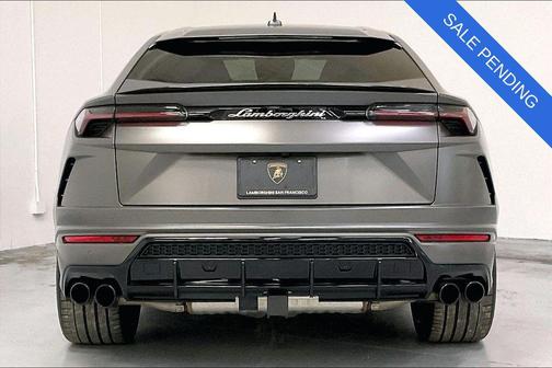 Grigio Keres Matt 2022 Lamborghini Urus Graphite Capsule