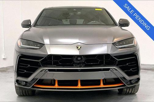 Grigio Keres Matt 2022 Lamborghini Urus Graphite Capsule