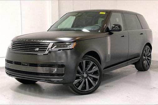 2025 Land Rover Range Rover P615 SV
