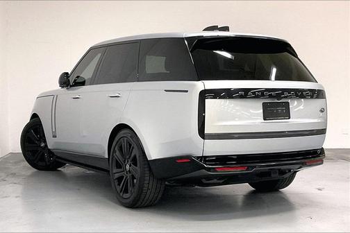 2023 Land Rover Range Rover P530 SE