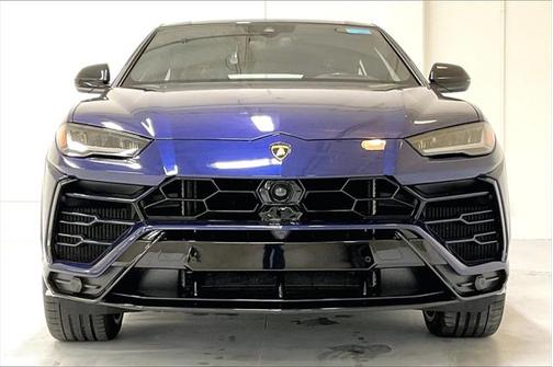 2021 Lamborghini Urus Base