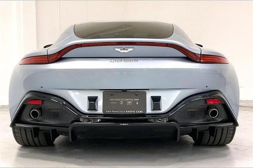 2021 Aston Martin Vantage Base