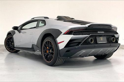 2023 Lamborghini Huracan Sterrato Base