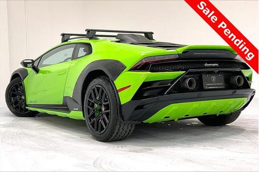 2024 Lamborghini Huracan Sterrato Base