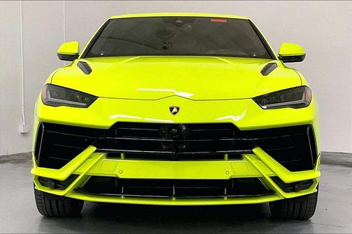 2024 Lamborghini Urus S