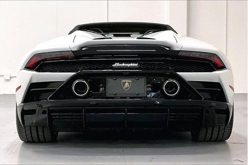 2024 Lamborghini Huracan EVO Spyder