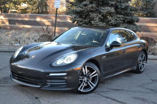 2014 Porsche Panamera 4