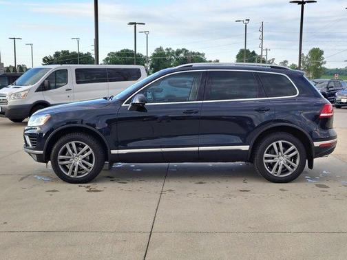 2015 Volkswagen Touareg Lux