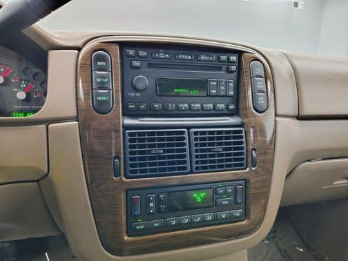 2005 Ford Explorer Eddie Bauer