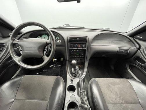 2004 Ford Mustang SVT Cobra