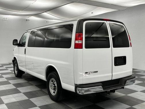 2016 Chevrolet Express 3500 LT