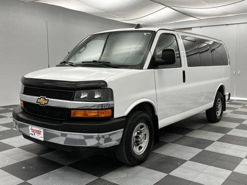 2016 Chevrolet Express 3500 LT