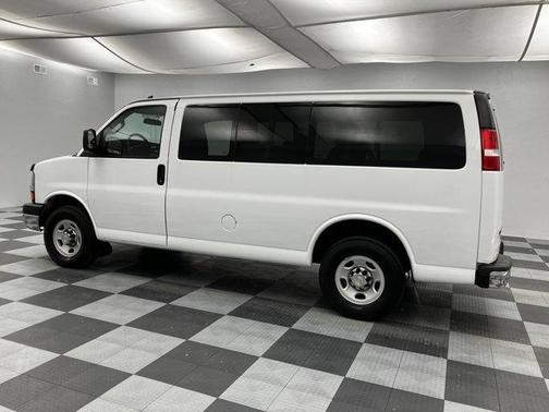 2016 Chevrolet Express 3500 LT