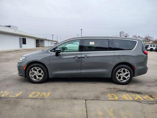 2024 Chrysler Pacifica Limited