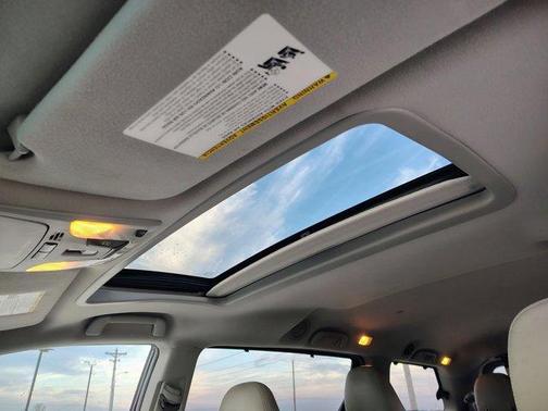 2014 Toyota Sienna XLE