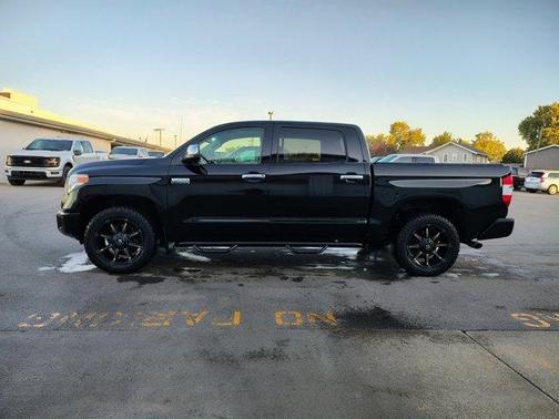 2017 Toyota Tundra Platinum