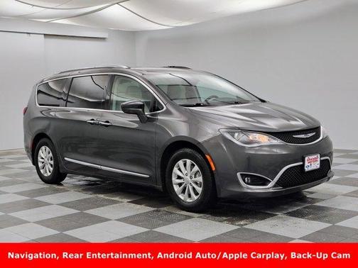 2018 Chrysler Pacifica Touring-L Plus