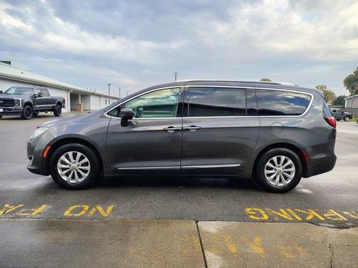 2018 Chrysler Pacifica Touring-L Plus