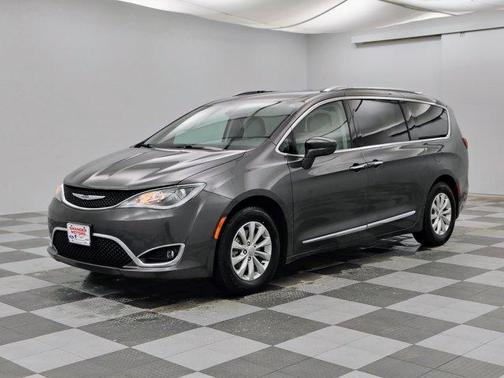 2018 Chrysler Pacifica Touring-L Plus