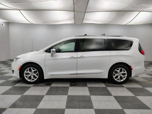 Bright White 2020 Chrysler Pacifica Limited
