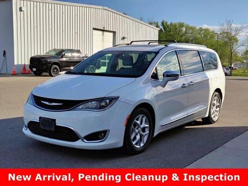 Bright White 2020 Chrysler Pacifica Limited