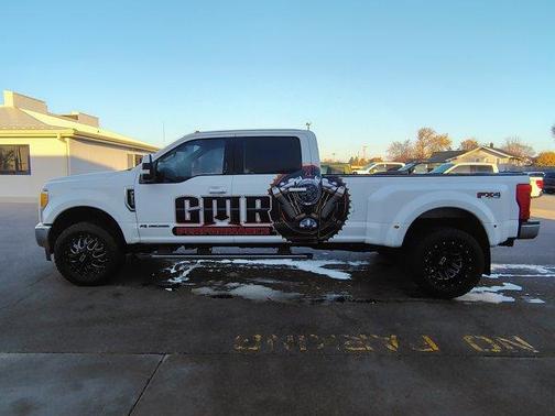 2017 Ford F-350 Lariat Super Duty