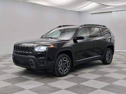 Diamond Black 2026 Jeep Cherokee LAREDO/LIMITED