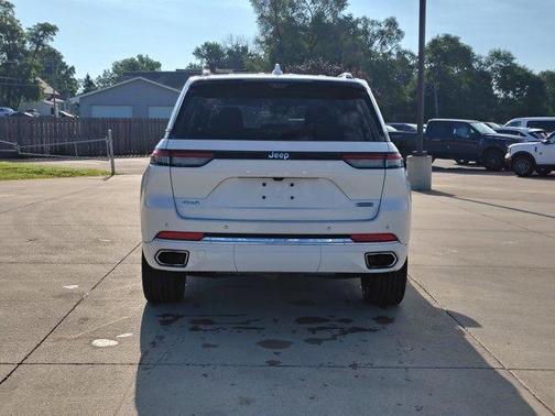 2022 Jeep Grand Cherokee Overland