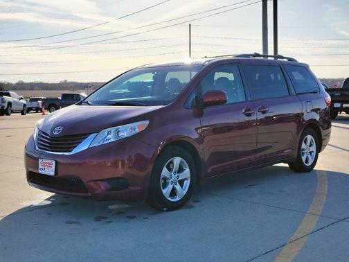 2015 Toyota Sienna LE