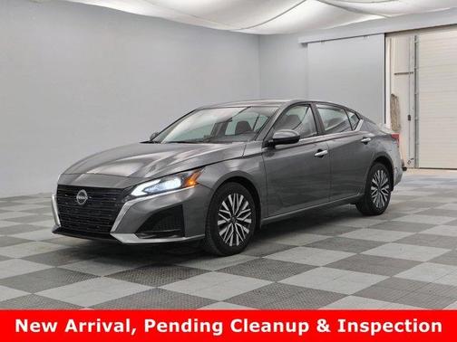 Gun Metallic 2023 Nissan Altima 2.5 SV