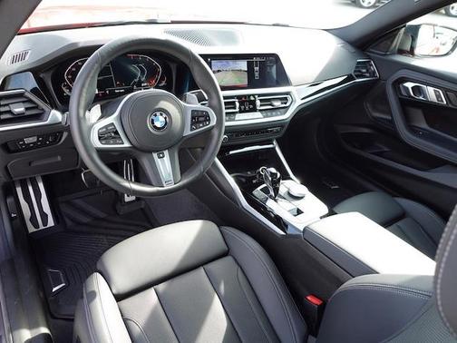 Photo 2 of 32 of 2022 BMW M240 i xDrive