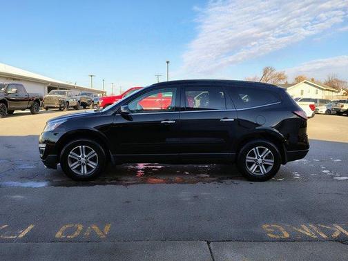 2017 Chevrolet Traverse 2LT