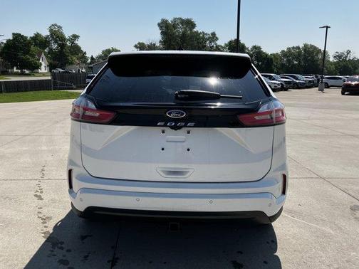 2022 Ford Edge ST-Line