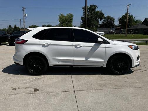 2022 Ford Edge ST-Line