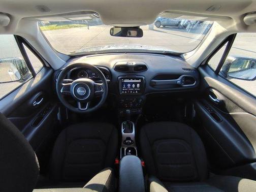 2022 Jeep Renegade Latitude