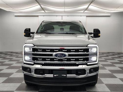 2025 Ford F-350 Lariat Super Duty